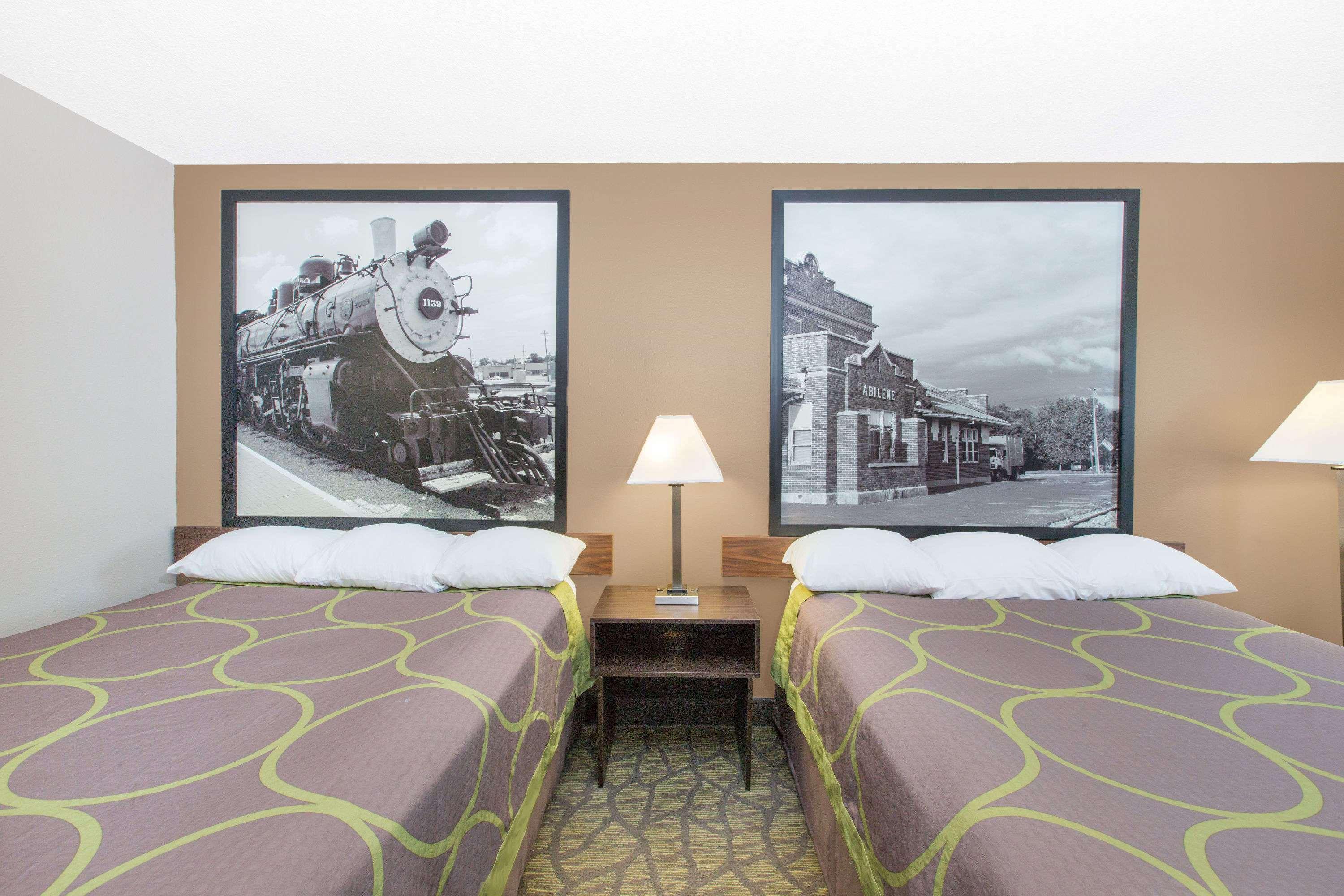 Super 8 By Wyndham Belleville Exterior foto